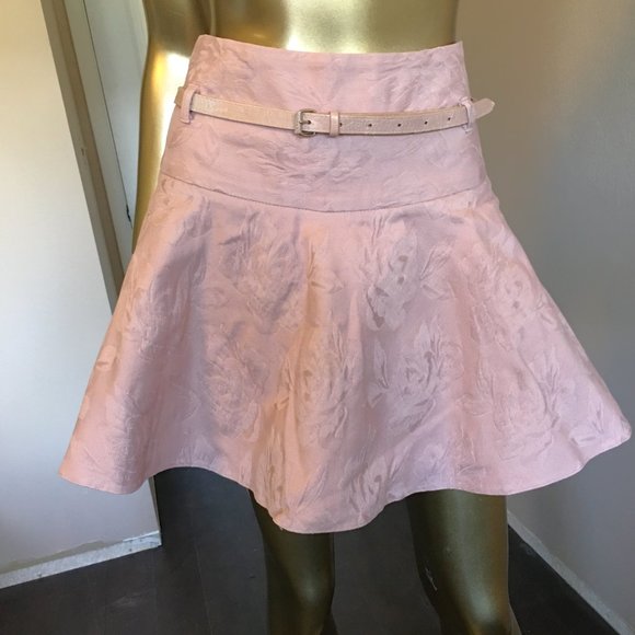 𝗔𝗟𝗟 𝗦𝗔𝗜𝗡𝗧𝗦 Misty Pink Jacquard Jacket & Skirt Set - Picture 5 of 14